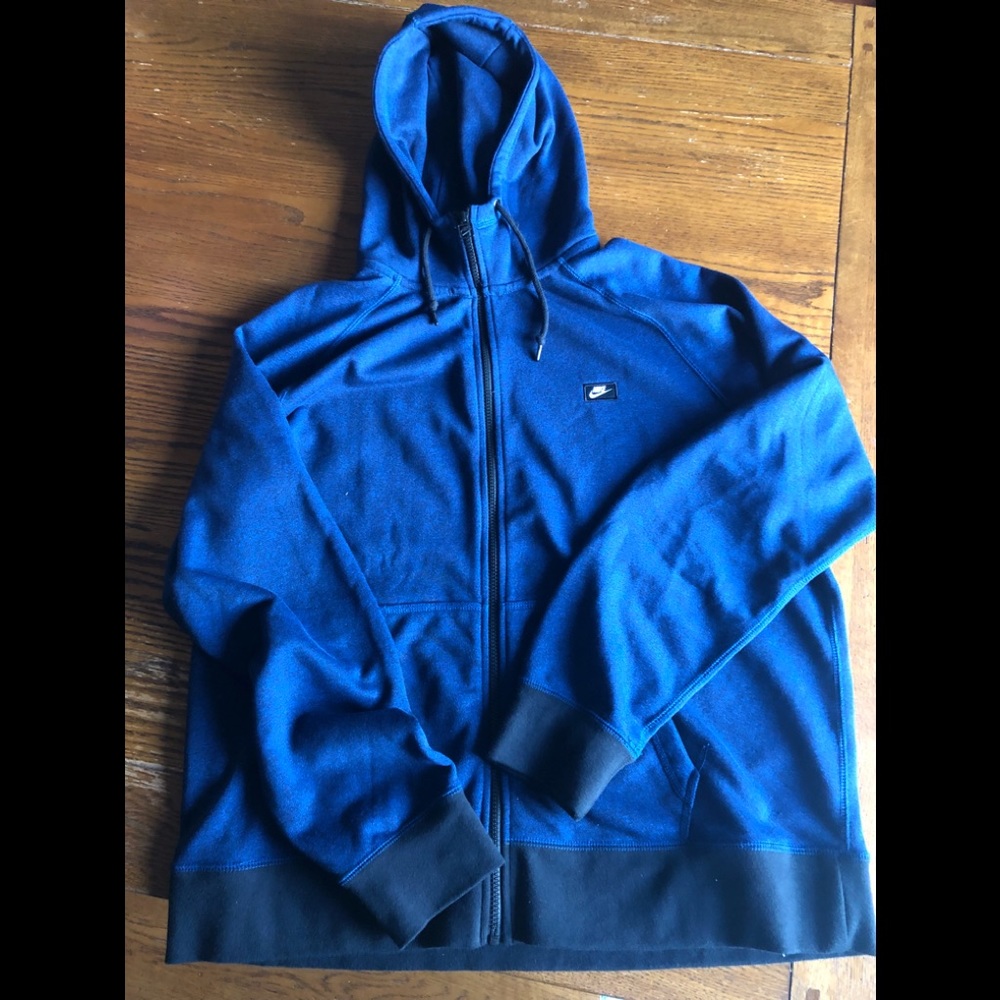 NWOT Nike Sportswear Hoodie Fleece